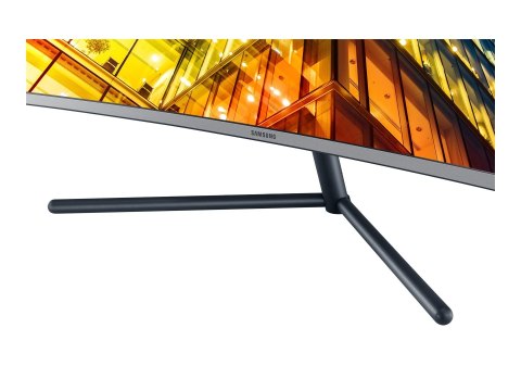 Samsung | Zakrzywiony monitor | LU32R590CWPXEN | 32 " | VA | UHD | 16:9 | 60 Hz | 4 ms | Nie | 3840 x 2160 | 250 cd/m² | Porty H