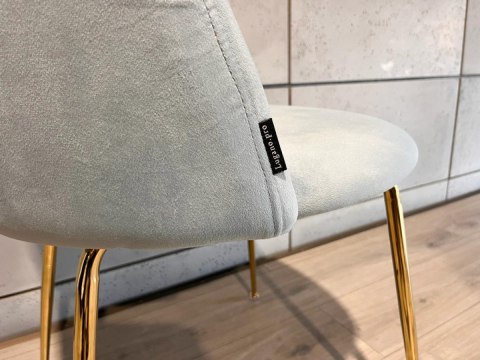 Krzesło tapicerowane CAMILA LIGHT BLUE VELVET GOLD