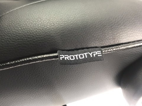 Fotel obrotowy do biurka TITAN BLACK PRO PU