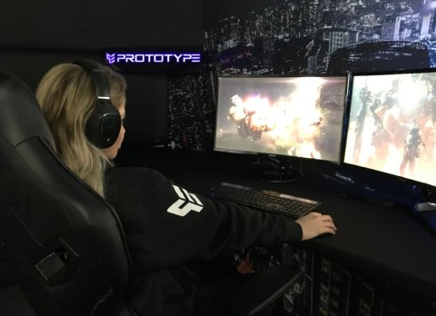 Fotel obrotowy gamingowy ENZO XL BLACK PINK ALCANTARA