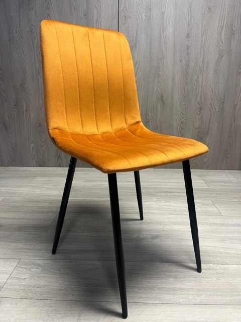 Krzesło tapicerowane AURORA VELVET HONEY