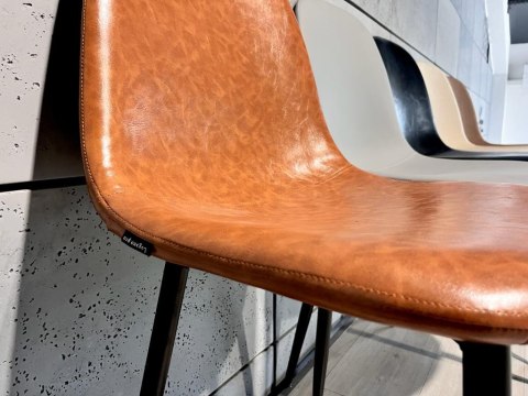 Krzesło tapicerowane GIULIA BROWN PU