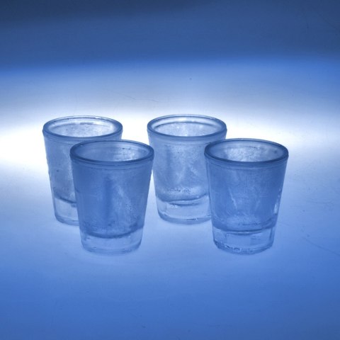 Nietopniejące kieliszki lodowe do wódki zestaw