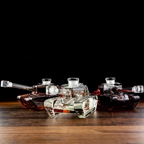 Czołg karafka na alkohol nalewkę prezent na 18