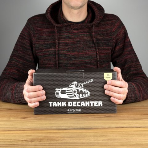 Czołg karafka na alkohol nalewkę prezent na 18