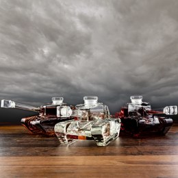 Czołg karafka na alkohol nalewkę prezent na 18